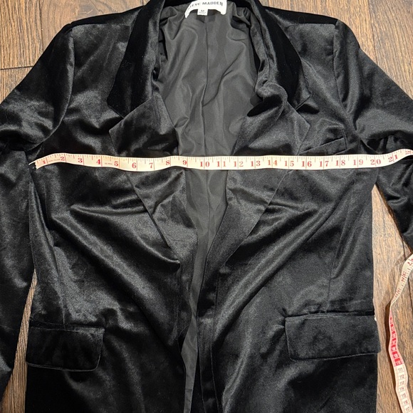 Steve Madden Black Velvet Blazer - Picture 5 of 5